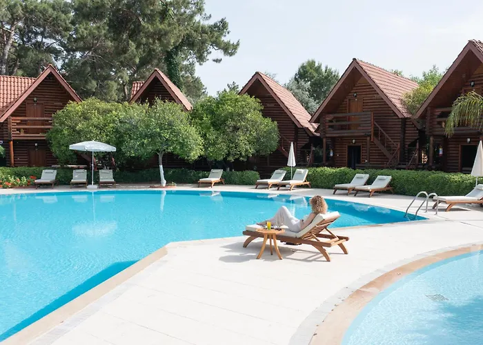 Woodline Hotel 3*