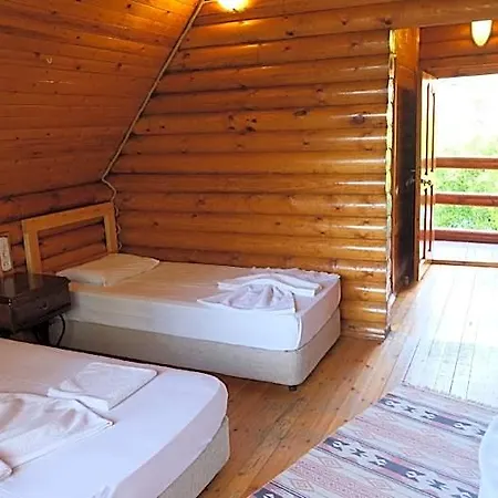 Woodline Hotel 3*