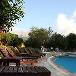 Woodline Hotel 3*