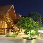 Hotel Woodline